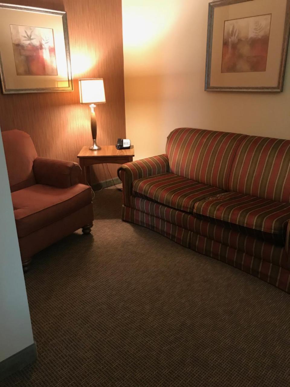 Randolph Inn And Suites Winchester 외부 사진