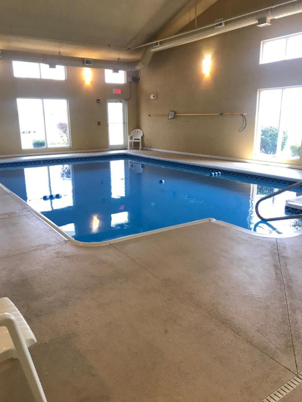 Randolph Inn And Suites Winchester 외부 사진